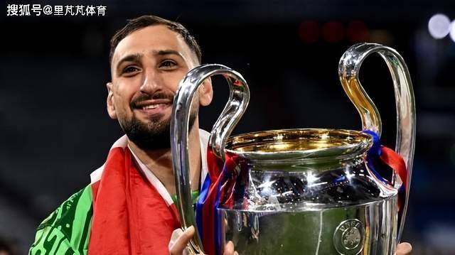 续约成了难题，薪资认知分歧大：巴黎夺冠功臣门将被曼城拜仁追逐